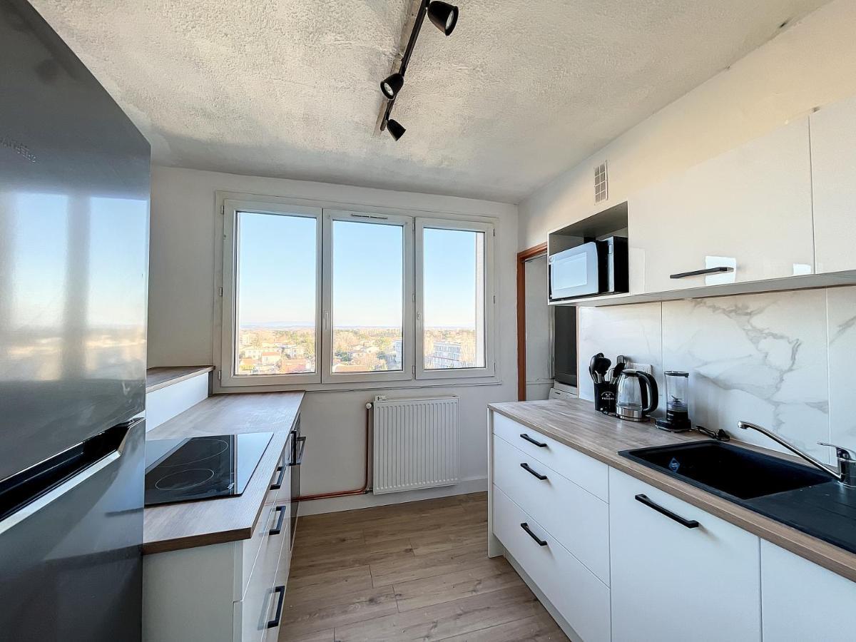 Agréable appartement, vue Mont Ventoux, proche remparts Aviñón Exterior foto